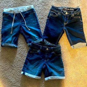 Girls size 12 slim Justice denim shorts. Hardly used in great condition.